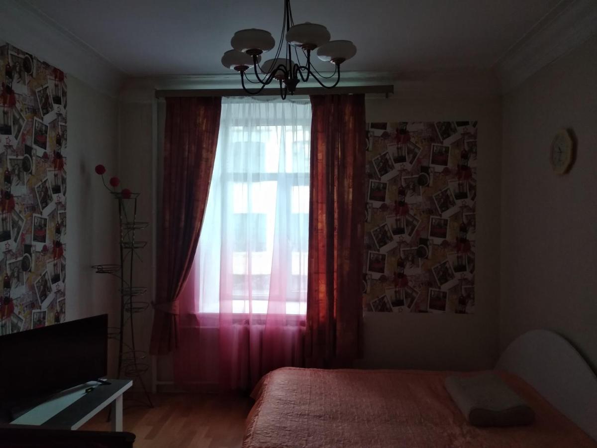 1654 Двухкомнатная Центр Kharkiv Extérieur photo